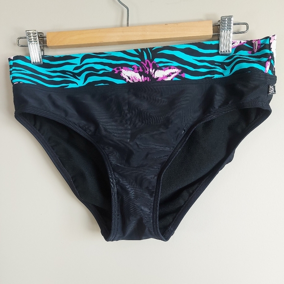 LA VIE EN ROSE AQUA ♡ Ladies Bikini - Picture 3 of 10